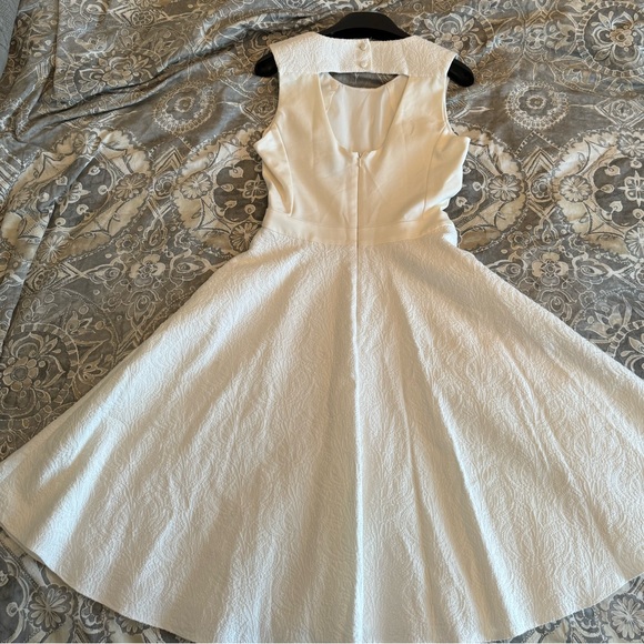 REISS Natalie Cut Out Open Back Flared Dress size US 4 - Picture 3 of 9